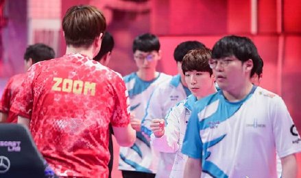 厦门TCL电竞嘉年华激情上演科技与热爱的完美结合